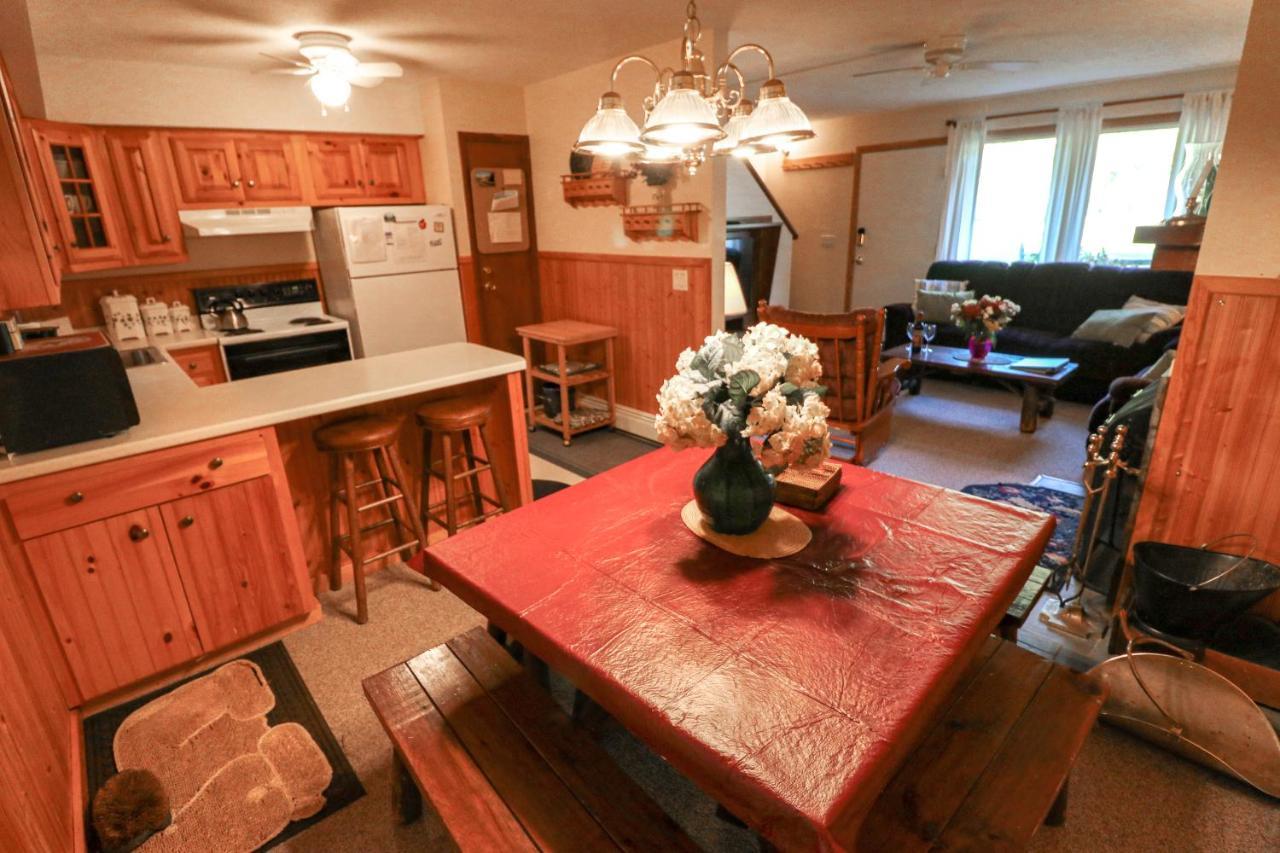 Quaint Condo 5 Minutes To The Ski Slopes Valley Park D1 Killington Extérieur photo