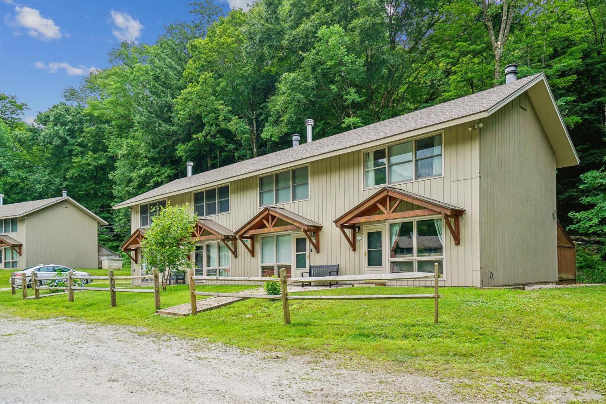Quaint Condo 5 Minutes To The Ski Slopes Valley Park D1 Killington Extérieur photo